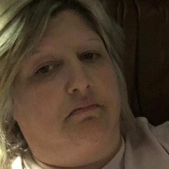 Meet your Posher, Tammie - Picture 1 of 1